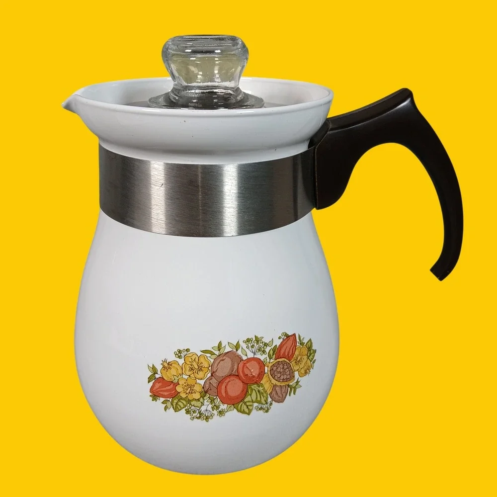 Corning Ware P-166 Spice O Life Coffee Teapot 6 Cup White Vintage Kitchen 1970s
